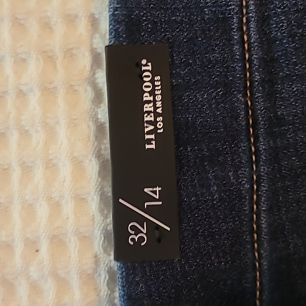 Liverpool brand denim skirt. Size 14. NWT! - Picture 6 of 7